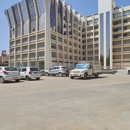 גנדהינאגר 7 Wonders Hotel מראה חיצוני תמונה