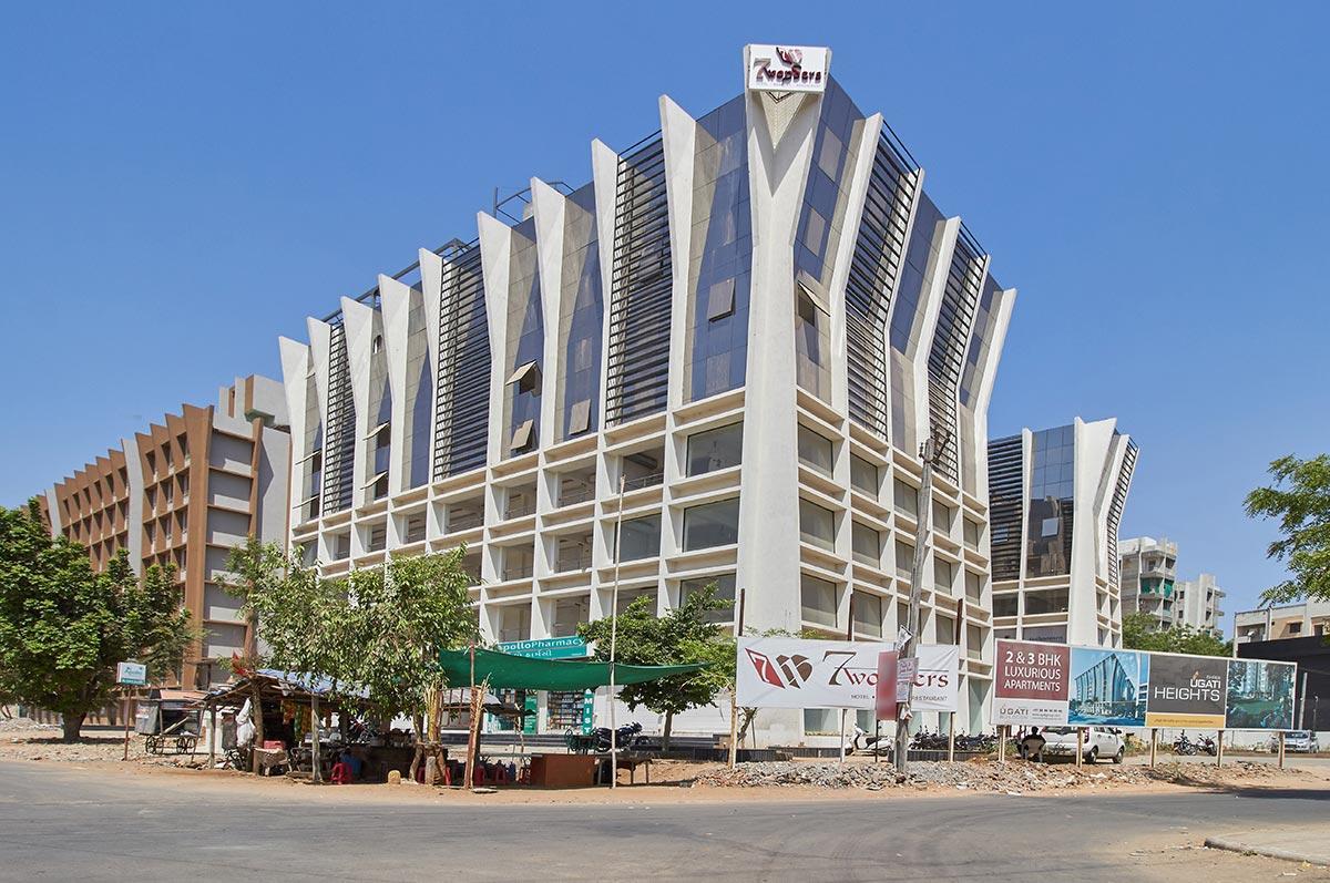 גנדהינאגר 7 Wonders Hotel מראה חיצוני תמונה