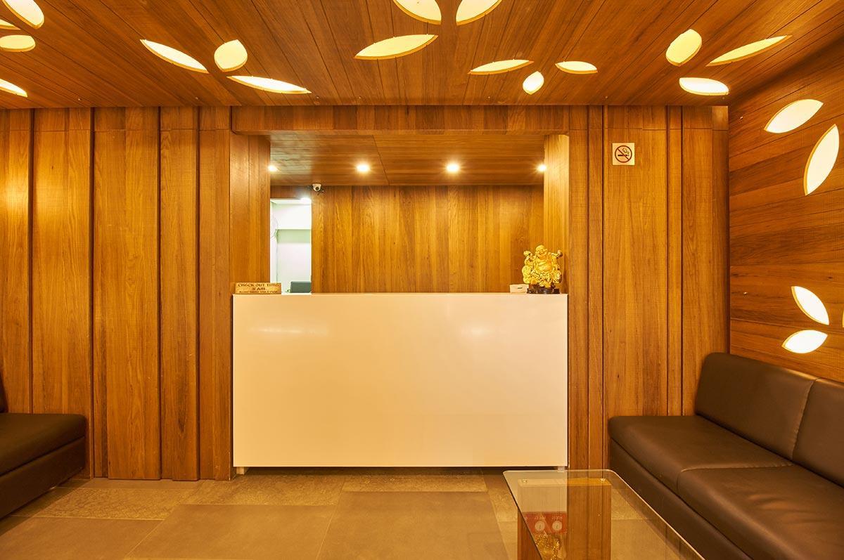 גנדהינאגר 7 Wonders Hotel מראה חיצוני תמונה